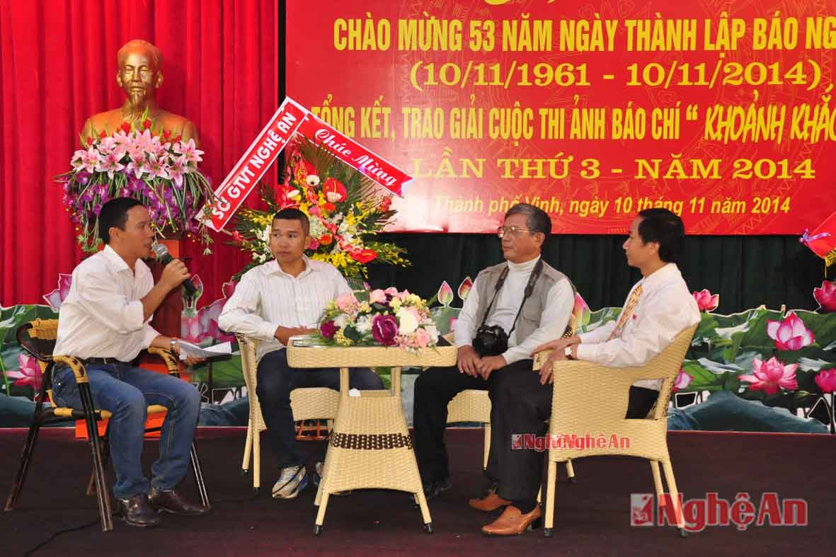 Tọa đàm về cuộc thi ảnh khoảng khắc vàng