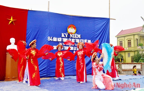 Các tiết mục văn nghệ tại ngày hội đại đoàn kết toàn dân
