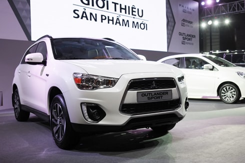  Outlander Sport được Mitsubishi kỳ vọng sẽ giành thị phần với Honda CR-V hay Mazda CX-5.
