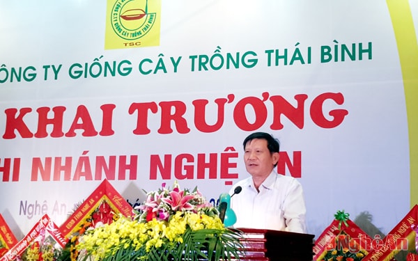Ông Nguyễn Sỹ Hưng (phó chủ tịch UBND huyện Yên Thành) phát biểu ý kiến  