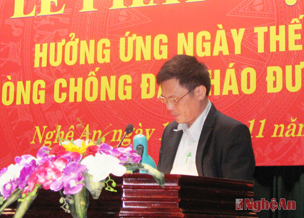 Ông Đậu Huy Hoàn - Phó giám đốc Sở y tế phát động hưởng ứng Ngày thế giới phòng chống bệnh đái tháo đường