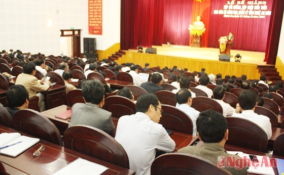 Toàn cảnh lớp học