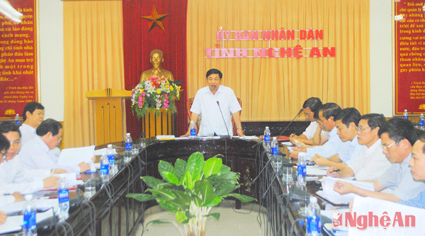 Đồng chí Nguyễn Xuân Đường phát biểu kết luận tại cuộc họp
