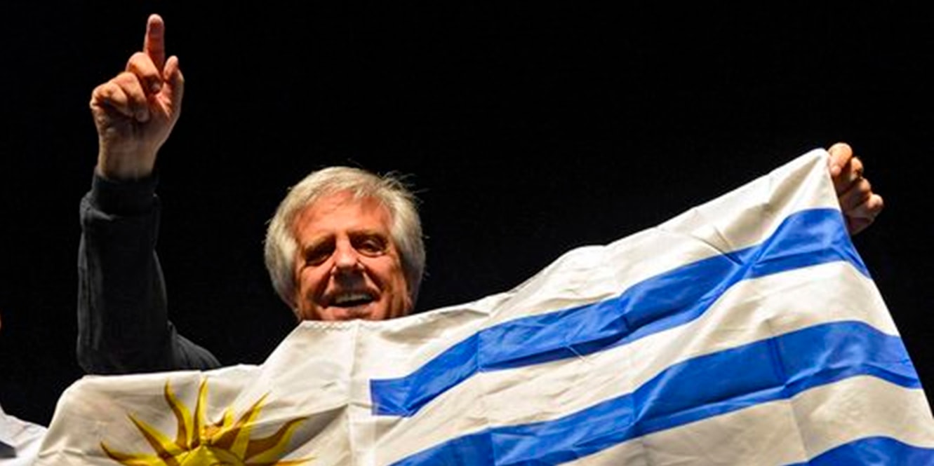 Tabaré Vazquez, 74 tuổi được bầu làm tổng thống mới của Uruguay hôm 30/11 với số phiếu 56,6%. Ảnh: AFP/Pablo Porciuncula