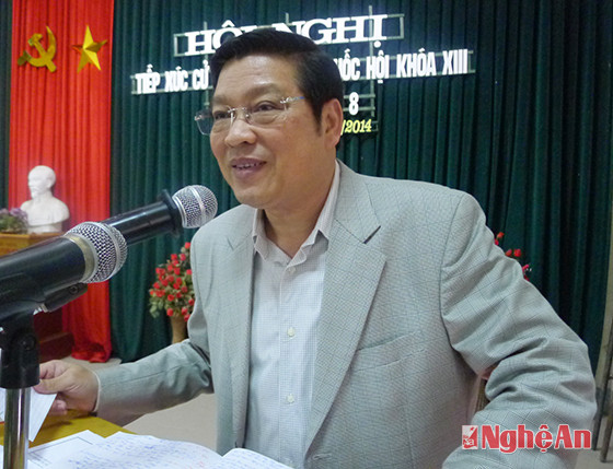 Đồng chí Phan Đình Trạc - Ủy viên Trung ương Đảng, Phó Trưởng ban Nội chính Trung ương giải trình các ý kiến kiến nghị của cử tri