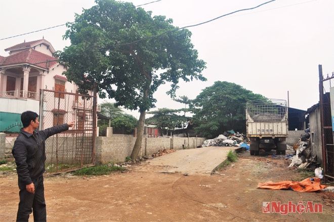 Lò luyện phôi thép ở xóm Quy Chính II.