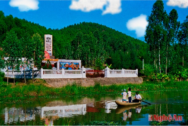 Tượng đài tưởng niệm liệt sỹ hy sinh trên Kênh nhà Lê (Bắc Cầu Cấm).