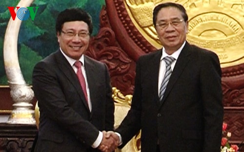 Tổng Bí thư, Chủ tịch nước Lào Chummaly Sayasone tiếp Phó Thủ tướng, Bộ trưởng Ngoại giao Phạm Bình Minh