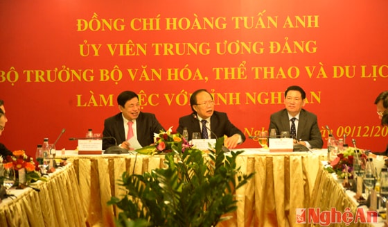 Bôộ trưởng Hoàng Tuấn Anh phát biểu tại buổi làm việc