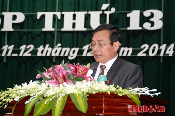 Đồng chí Nguyễn Văn Huy - Chủ tịch UBMTTQ tỉnh thông báo tổng hợp ý kiến của cử tri gửi đến kỳ họp
