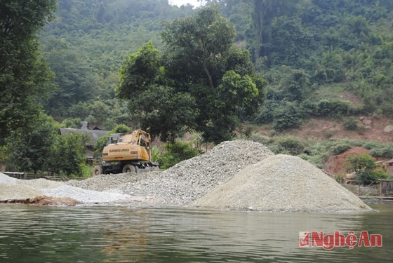 Gói thầu nguyên, vật liệu vận chuyển theo đường sông