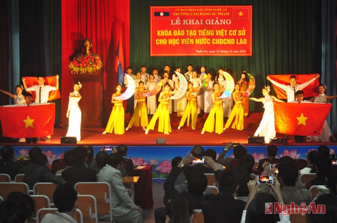 Toàn cảnh lễ khai giảng