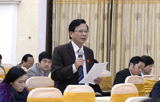 Đại biểu Phan Văn Tuyên (Yên Thành) chất vấn tại kỳ họp