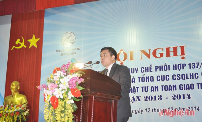 Đồng chí Huỳnh Thanh Điền – Phó chủ tịch UBND tỉnh phát biểu tại hội nghị.