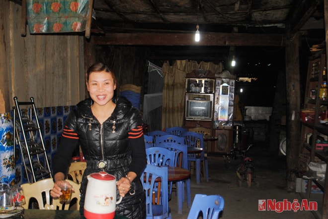 Người dân Huồi Tụ (Kỳ Sơn) đã có điện phục vụ sinh hoạt.