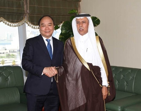 Phó Thủ tướng Nguyễn Xuân Phúc và Phó Thủ tướng Qatar Ahmed Bin Abdullah Bin Zaid Al-Mahmoud.