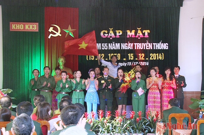 Chương trình văn nghệ chào mừng Kỷ niệm 55 năm ngày truyền thống đơn vị của cán bộ, nhân viên Kho KX3 và đơn vị kết nghĩa tại Lễ gặp mặt.