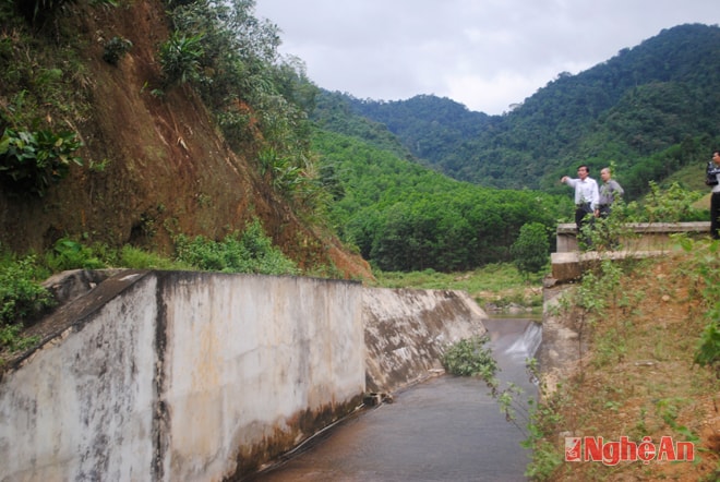 Kênh mương ở xã Châu Hồng (Quỳ Châu) ít được quan tâm nên chưa phát huy hiệu quả.