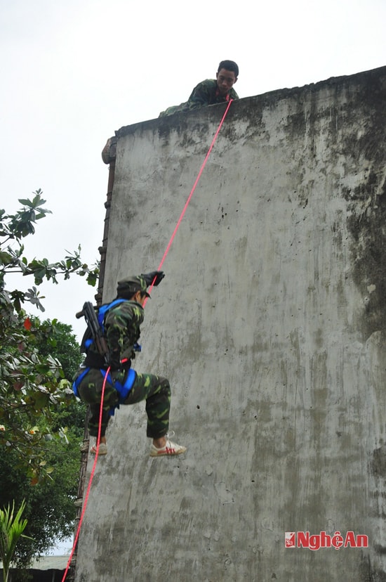 Vượt vật cản K100