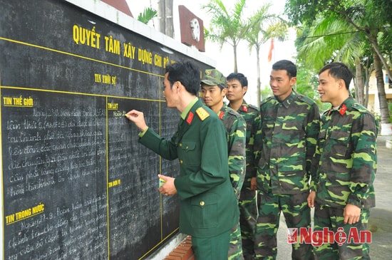 CBCS đơn vị sau giờ thao luyện, cùng xem bản tin về những hoạt động hướng về kỷ niệm 70 năm ngày thành lập QĐND Việt Nam