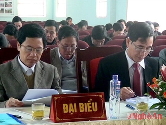 Các đại biểu tham dự.