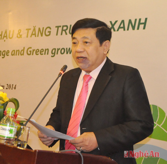 Đồng chí Nguyễn Xuân Đường - Chủ tịch UBND tỉnh phát biểu tại hội nghj