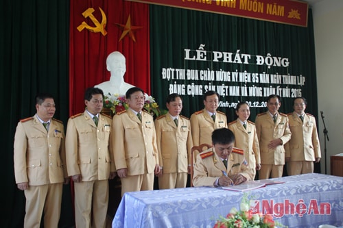 Ký biên bản