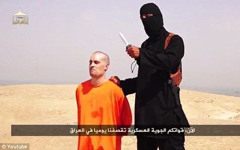 Chiến binh jihad của IS chuẩn bị chặt đầu nhà báo Mỹ James Foley