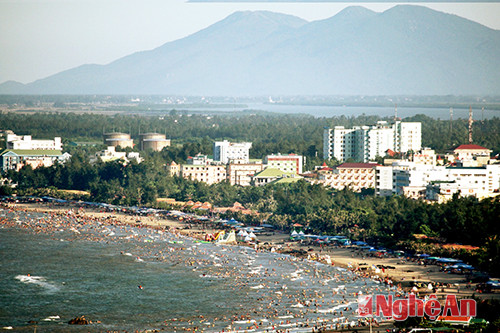 Bãi biển Cửa Lò. Ảnh Xuân Nhường