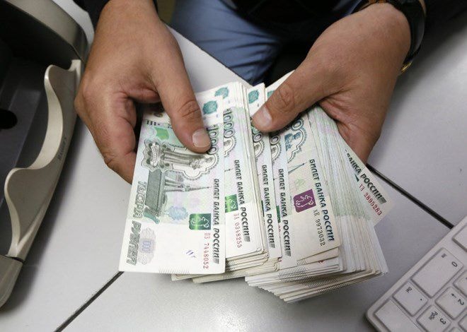 Đồng ruble của Nga mất giá nghiêm trọng. (Nguồn: Reuters)