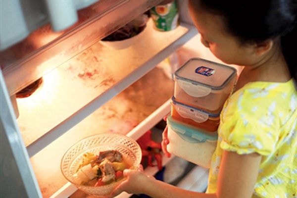 Đồ nhựa nếu không dùng đúng cách sẽ gây hại cho sức khỏe vô cùng.
