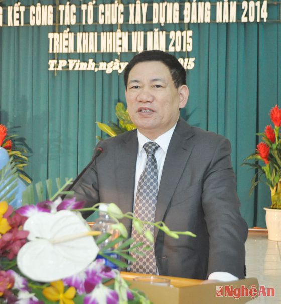 Đồng chí Hồ Đức Phớc - Bí thư Tỉnh ủy phát biểu tại hội nghị