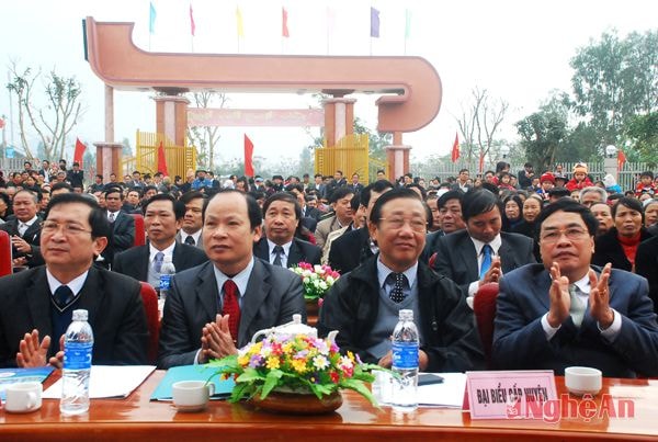 Các đại biểu tham gia dự lễ