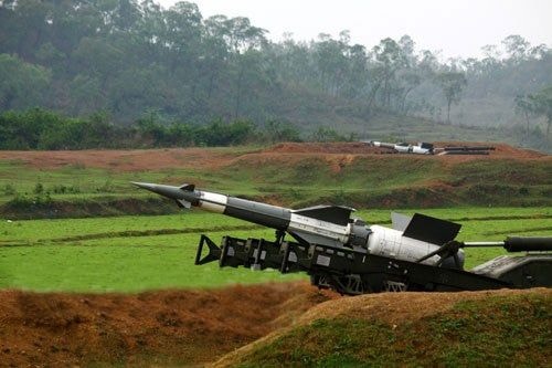 Nhằm đảm bảo khả năng chiến đấu cũng như tính năng kỹ chiến thuật của S-125, Việt Nam đã hợp tác với công ty Tetraedr của Belarus để nâng cấp S-125 Pechora lên chuẩn S-125-2TM (Pechora-2TM).