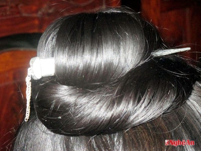 Chiếc trâm trên mái tóc