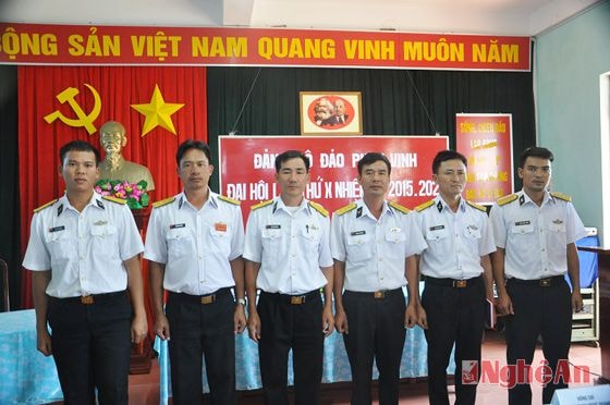 Ban chấp hành nhiệm kỳ 2015- 2020 ra mắt đại hội