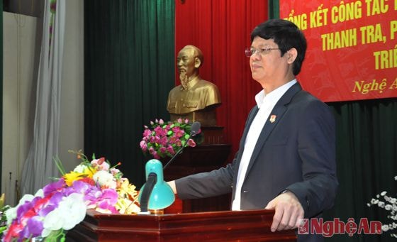 Đồng chí Lê Xuân Đại - Phó chủ tịch thường trực UBND tỉnh phát biểu tại hội nghị