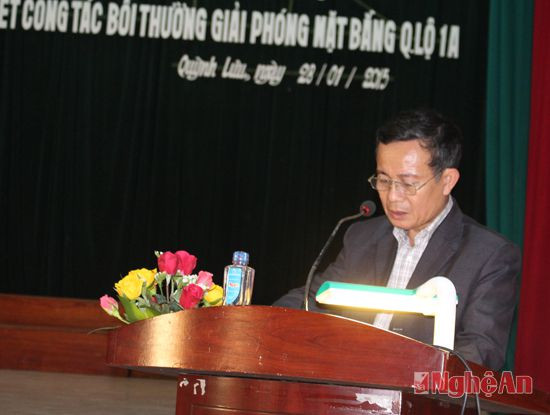 Ông Lê Xuân Trạch - Chủ tịch UBND xã Quỳnh Giang phát biểu tại hội nghị