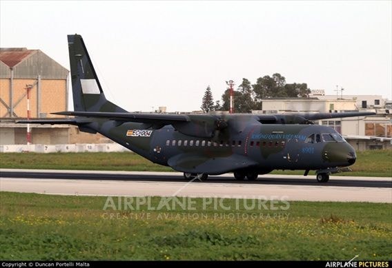 Máy bay C-295M có chiều dài 24,5m, sải cánh 26m với 2 động cơ cánh quạt. Nó có thể chở được 71 binh sỹ hoặc số lượng lớn hàng hóa. Như vậy, với tổng số 3 chiếc vận tải cơ C-295M này, năng lực không vận của Quân đội Việt Nam được tăng đáng kể.
