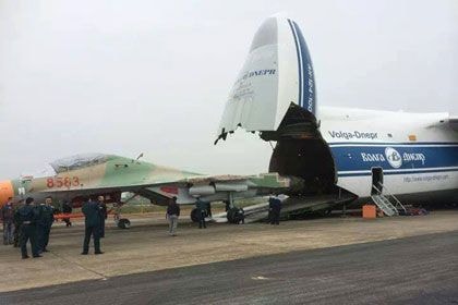 Theo Interfax-AVN: “Hai trong số 12 chiếc Su-30MK2 trong hợp đồng năm 2013 đã được bàn giao cho Việt Nam vào đầu tháng 12/2014”. Nguồn tin cũng cho biết đến cuối tháng 12, Sukhoi sẽ tiếp tục bàn giao 2 chiếc Su-30MK2 tiếp theo còn lại 8 chiếc sẽ được bàn giao trong năm 2015. Như vậy trong năm 2014, Không quân Việt Nam cũng nhận được 5 máy bay gồm 4 tiêm kích đa năng và 1 máy bay vận tải.