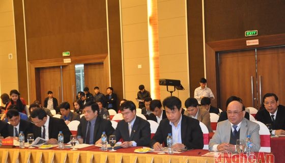 Lãnh đạo trung ương và địa phương tham dự hội nghị