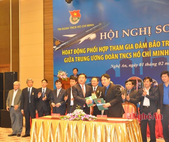 Biểu thị quyết tâm thực hiện tốt chương trình phối hợp