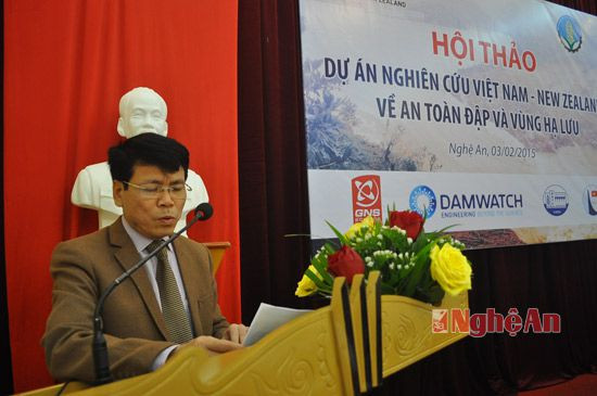 Đại diện Sở Nông nghiệp & PTNT Nghệ An phát biểu chào mừng và báo cáo thực trạng hồ đập Nghệ An