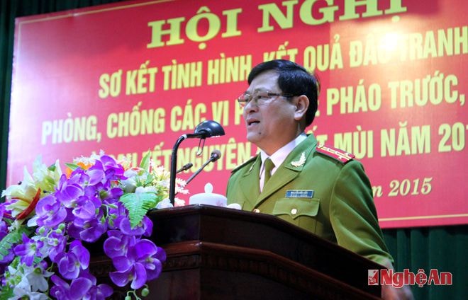 Đại tá Nguyễn Hữu Cầu- PGD Công an tỉnh phát biểu chỉ đạo hội nghị