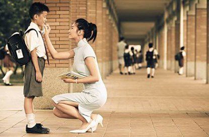 Trương Vũ Kỳ sở hữu đôi chân thon dài trong Trường Giang thất hạo.