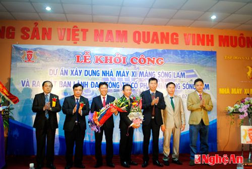 Lễ khởi công xây dựng nhà máy xi măng Sông Lam