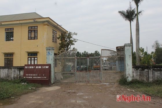 Ô nhiễm môi trường là 1 trong những nguyên nhân chính khiến cho Trưởng THCS Đông Vĩnh phải giải tán.