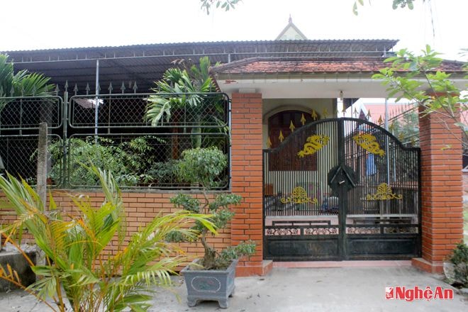  Nhà chủ 