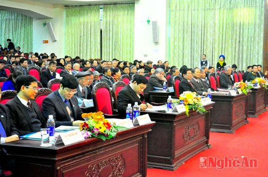 Các đại biểu tại buổi lễ