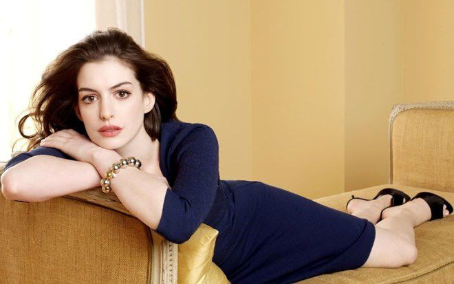  Anne Hathaway